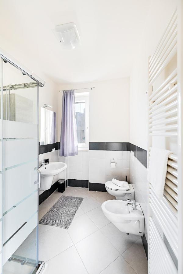 Le Corti Caterina Apartments With Pool By Wonderful Italy Desenzano del Garda Exterior foto